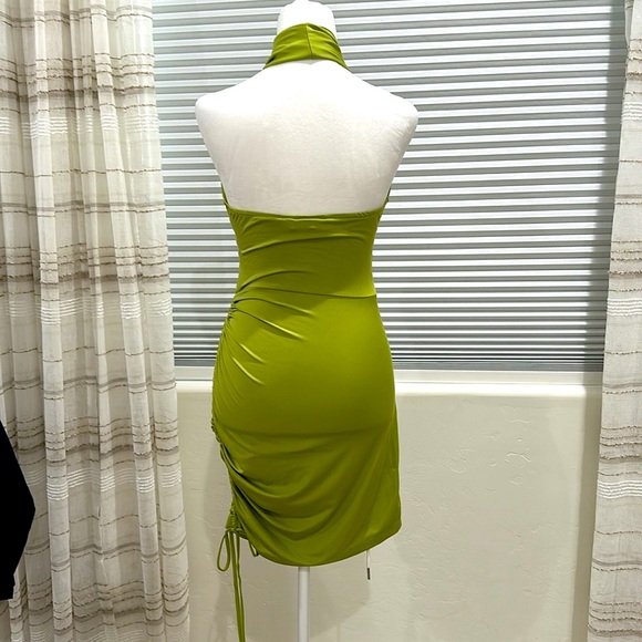 🔵 D&M Ruched Halter Dress - Picture 5 of 16